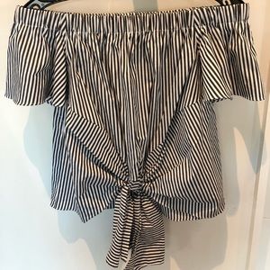 DO+BE Off shoulder striped top
